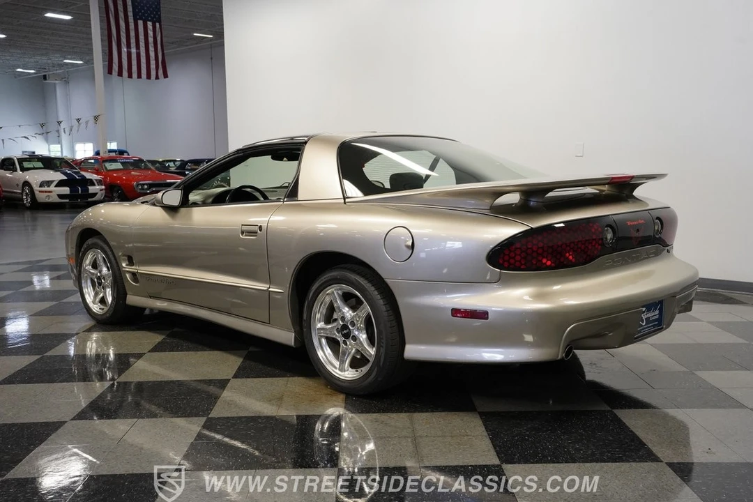 2001 Pontiac Firebird Trans Am 4th Gen - Image 11 of 31