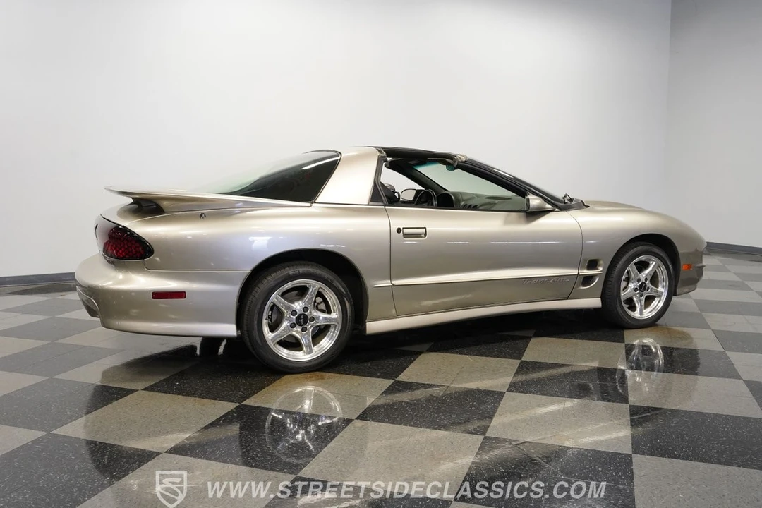 2001 Pontiac Firebird Trans Am 4th Gen - Image 15 of 31