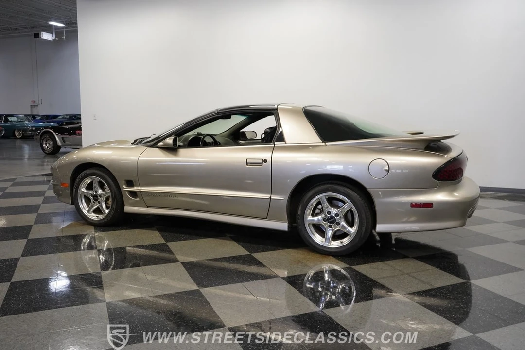 2001 Pontiac Firebird Trans Am 4th Gen - Image 10 of 31