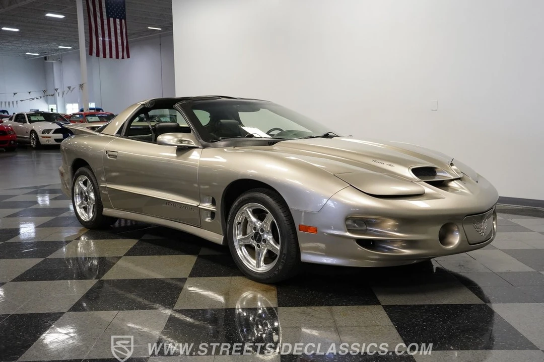 2001 Pontiac Firebird Trans Am 4th Gen - Image 18 of 31