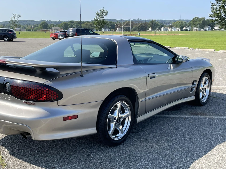 2001 Pontiac Firebird Trans Am 4th Gen - Image 16 of 31