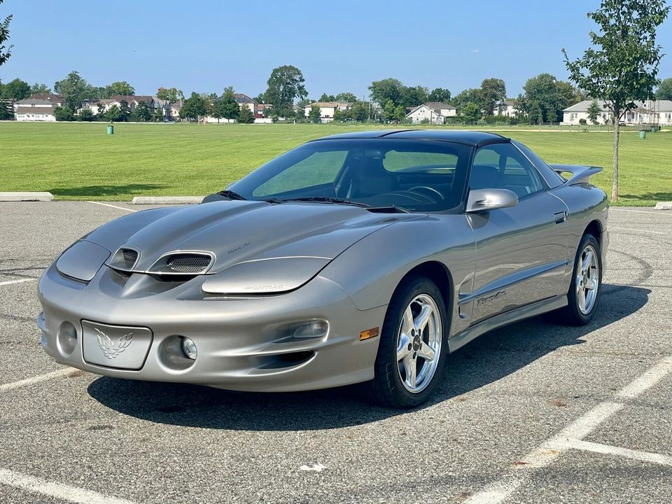 2001 Pontiac Firebird Trans Am 4th Gen - Image 10 of 31