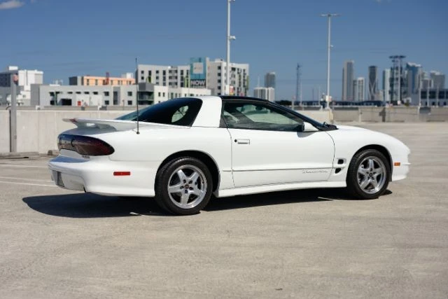 2001 Pontiac Firebird Trans Am 4th Gen - Image 4 of 17