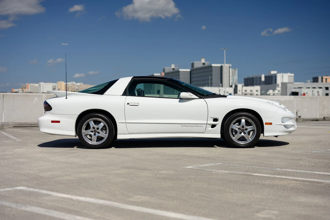 2001 Pontiac Firebird Trans Am 4th Gen - Image 6 of 16
