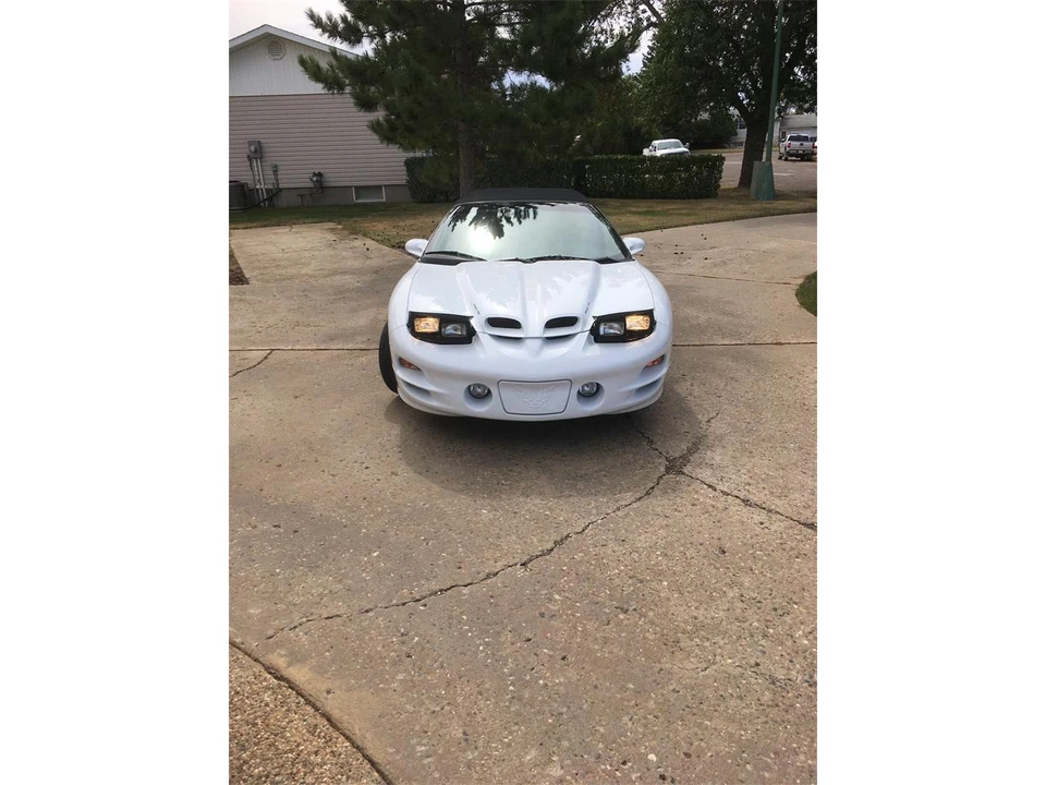 2001 Pontiac Firebird Trans Am 4th Gen - Image 2 of 10