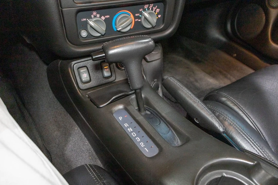2001 Pontiac Firebird Trans Am 4th Gen - Image 14 of 31