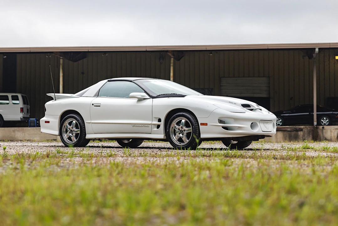 2001 Pontiac Firebird Trans Am 4th Gen - Image 4 of 31