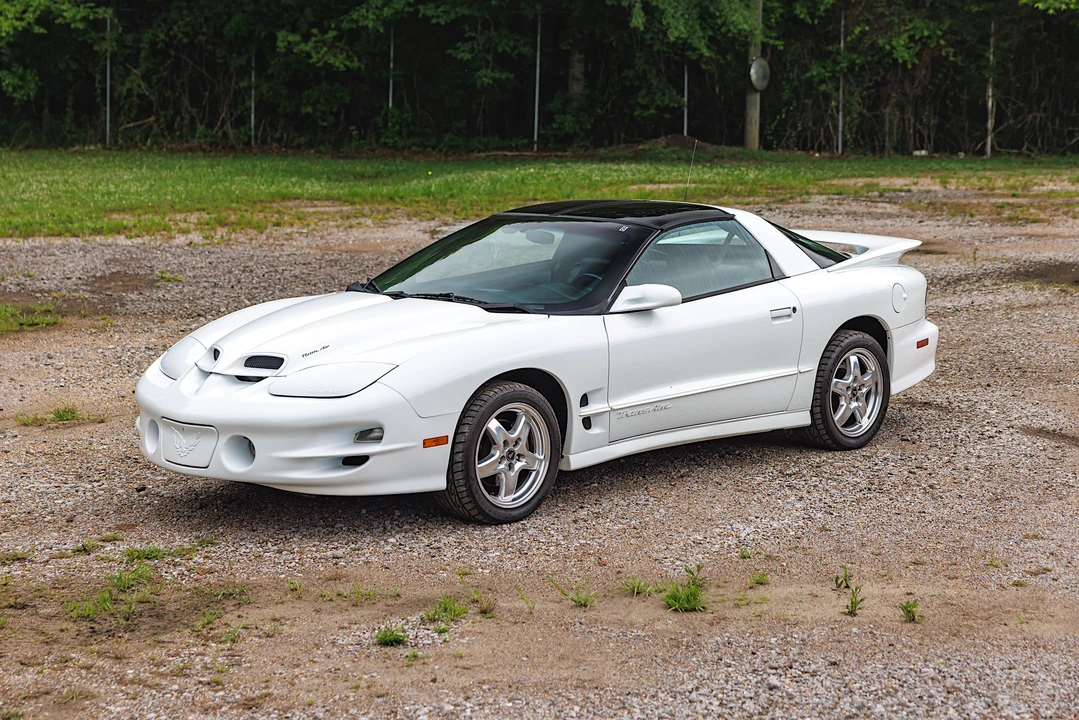 2001 Pontiac Firebird Trans Am 4th Gen - Image 3 of 31