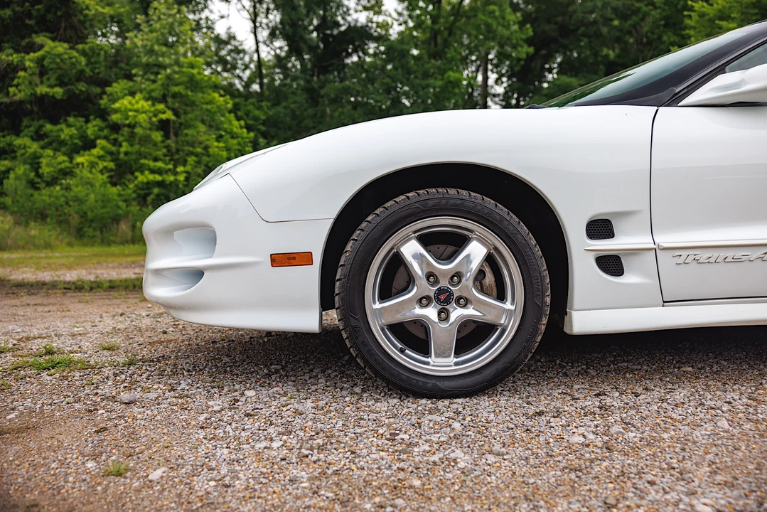 2001 Pontiac Firebird Trans Am 4th Gen - Image 26 of 31