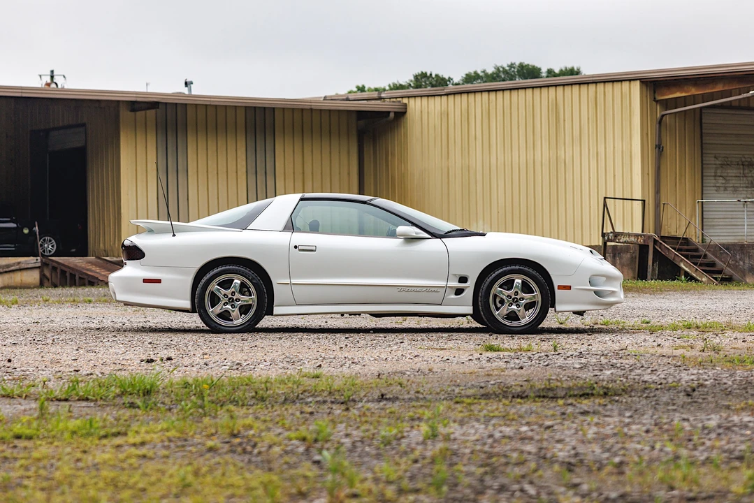 2001 Pontiac Firebird Trans Am 4th Gen - Image 8 of 31