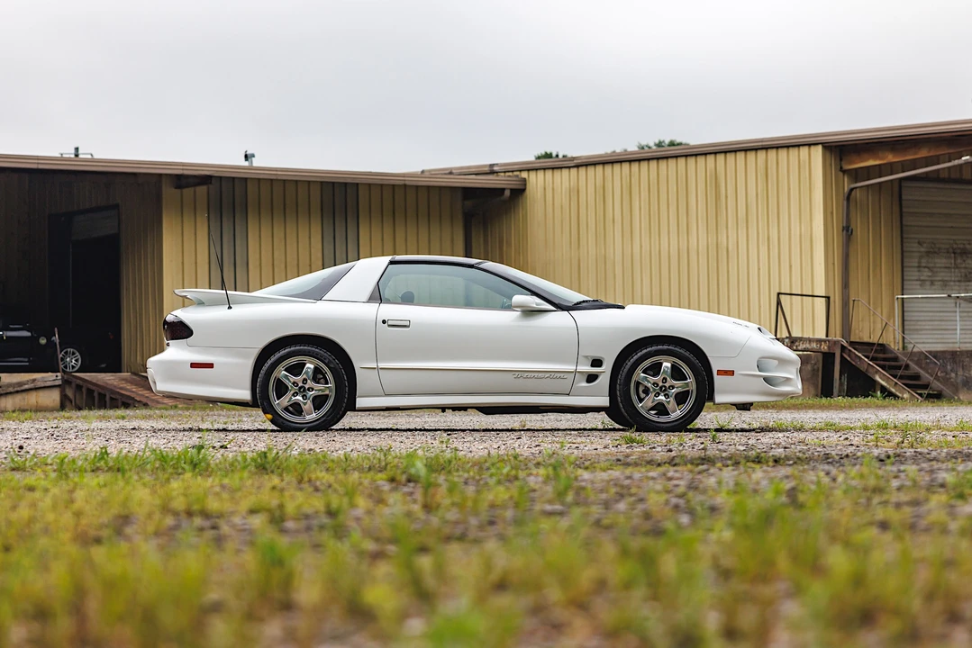 2001 Pontiac Firebird Trans Am 4th Gen - Image 5 of 31