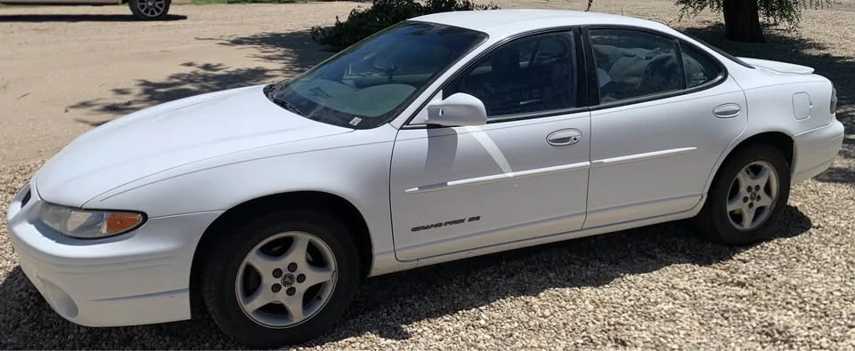 2001 Pontiac Grand Prix 3rd+ Gen - Image 4 of 10