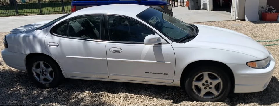 2001 Pontiac Grand Prix 3rd+ Gen - Image 3 of 10