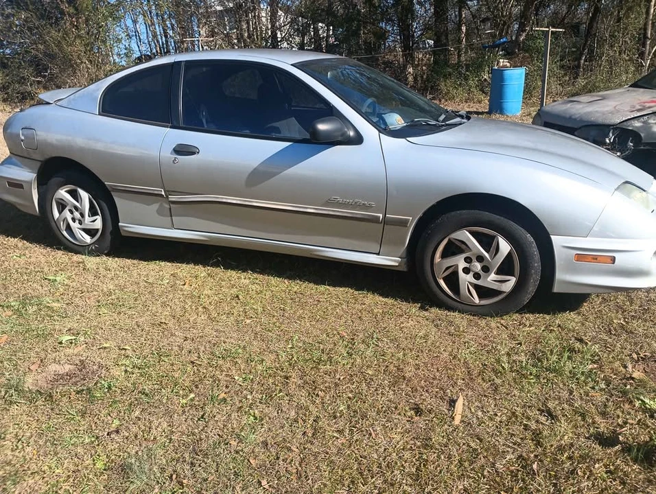 2001 Pontiac Sunfire - Image 3 of 8