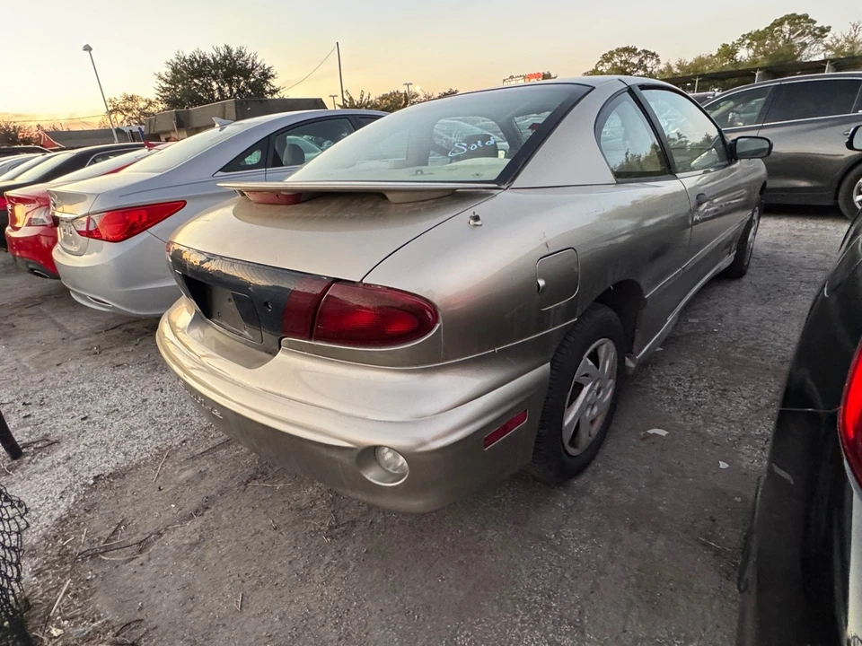 2001 Pontiac Sunfire - Image 3 of 9