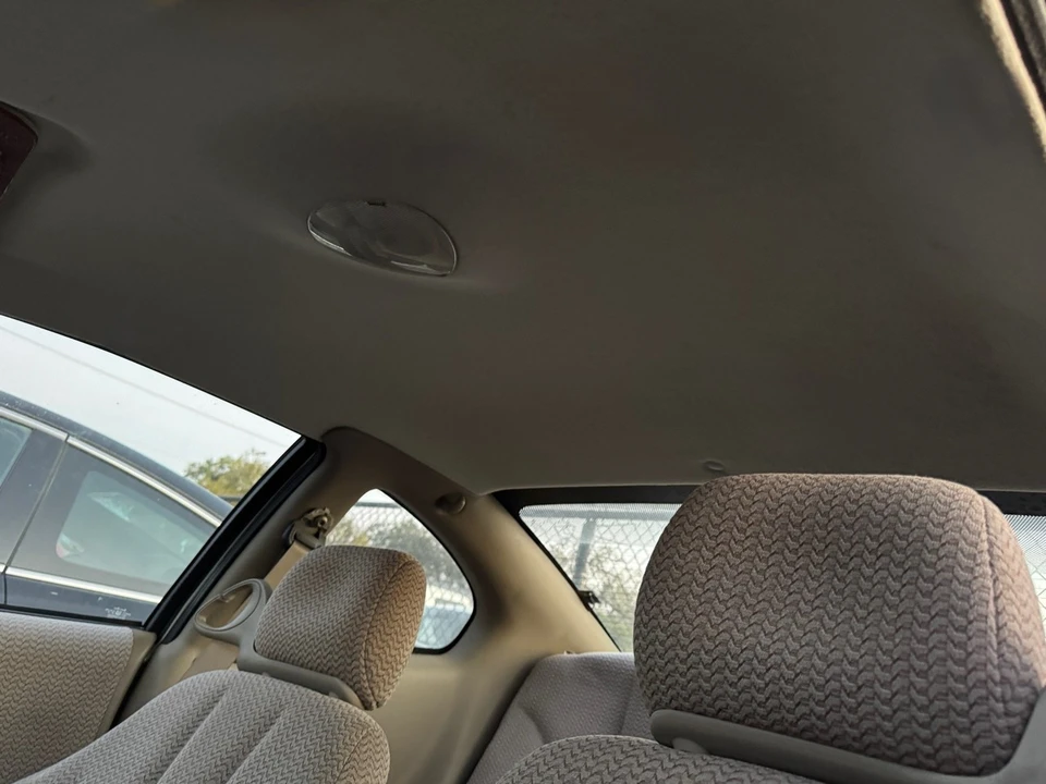 2001 Pontiac Sunfire - Image 7 of 9