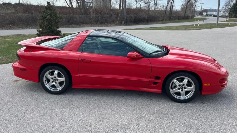 2001 Pontiac Firebird Trans Am 4th Gen - Image 11 of 14