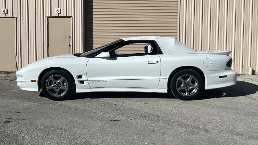 2001 Pontiac Firebird Trans Am 4th Gen - Image 7 of 8
