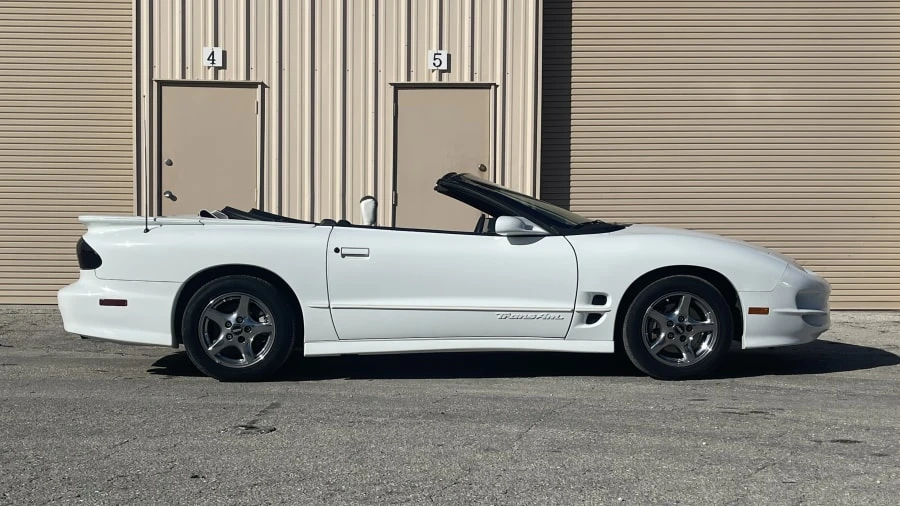 2001 Pontiac Firebird Trans Am 4th Gen - Image 2 of 8