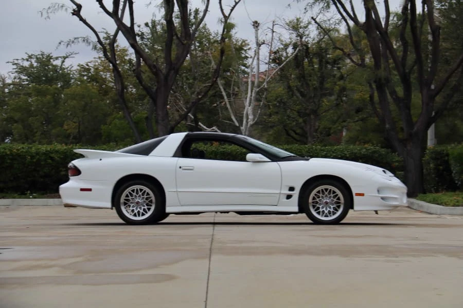2001 Pontiac Firebird Trans Am 4th Gen - Image 2 of 30