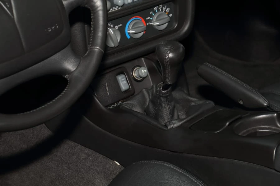 2001 Pontiac Firebird Trans Am 4th Gen - Image 18 of 30