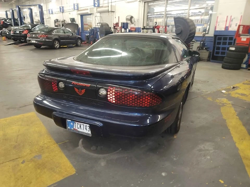 2001 Pontiac Firebird 4th Gen - Image 4 of 5