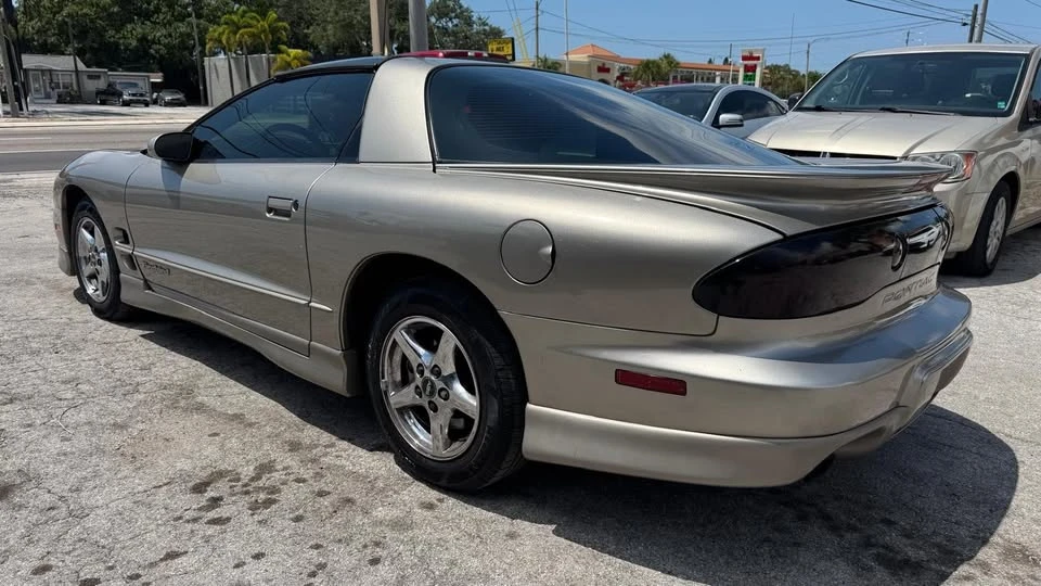 2001 Pontiac Firebird 4th Gen - Image 6 of 20