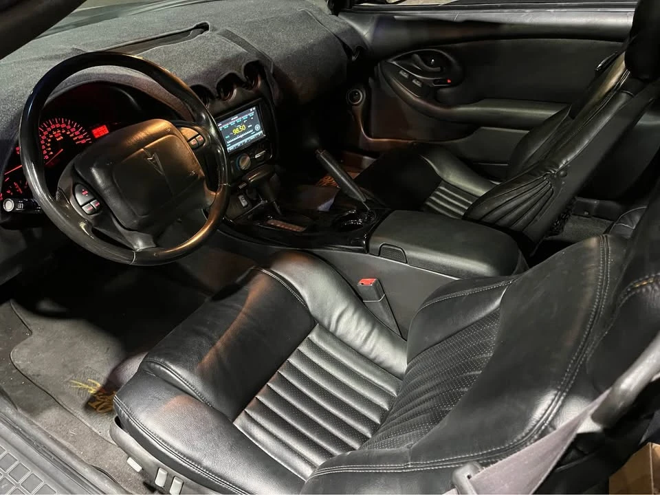 2001 Pontiac Firebird - Image 8 of 10