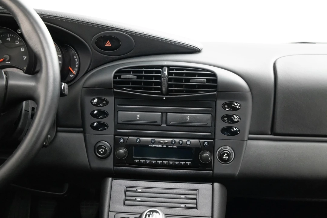 2001 Porsche 996 Carrera - Image 30 of 31