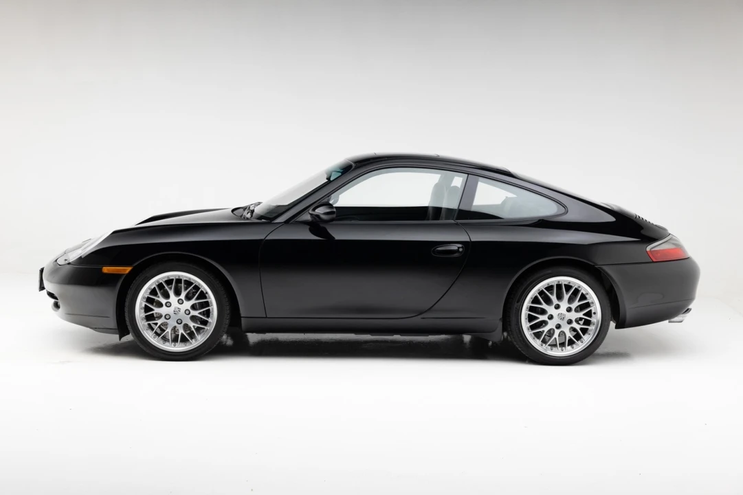 2001 Porsche 996 Carrera - Image 13 of 31