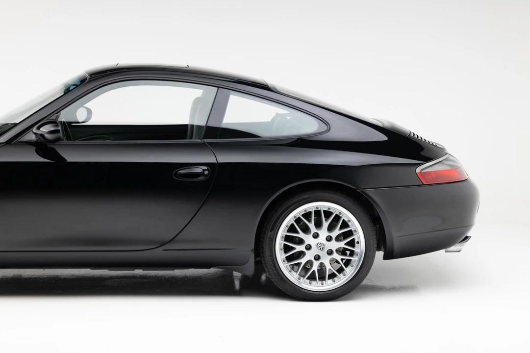 2001 Porsche 996 Carrera - Image 23 of 31