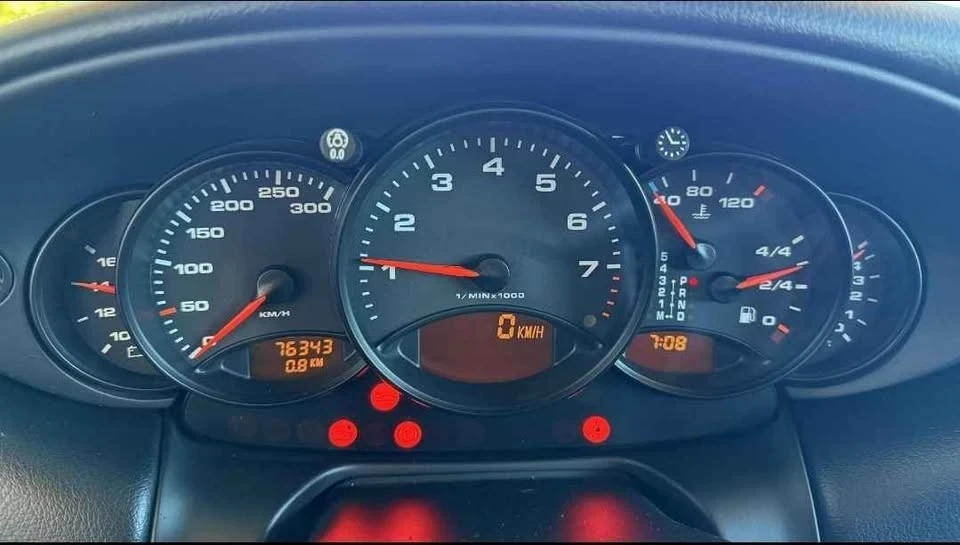 2001 Porsche 996 Carrera - Image 8 of 12
