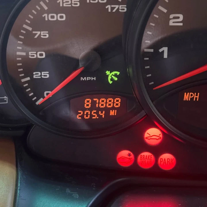2001 Porsche 996 Carrera - Image 8 of 10
