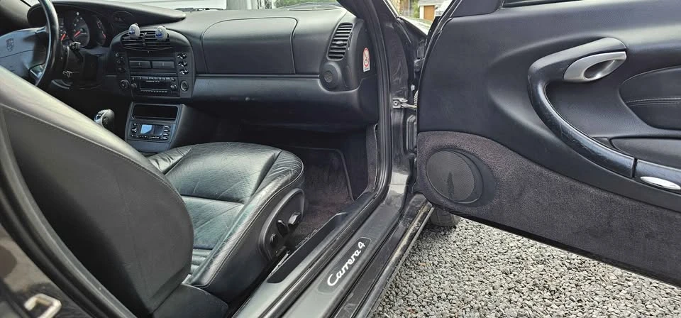 2001 Porsche 996 Carrera - Image 5 of 9