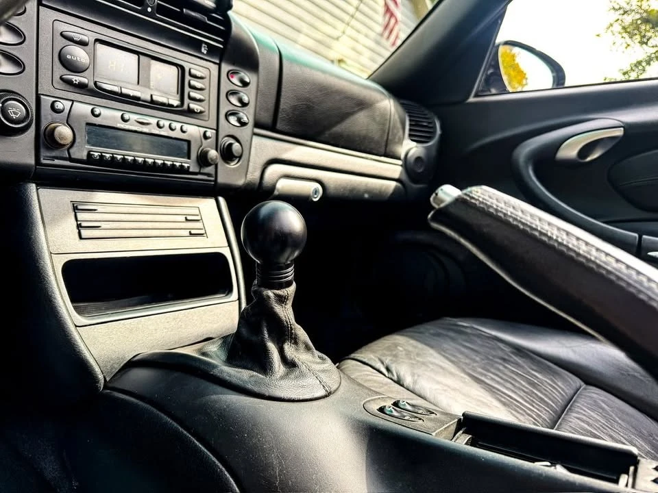 2001 Porsche 996 Carrera - Image 7 of 17