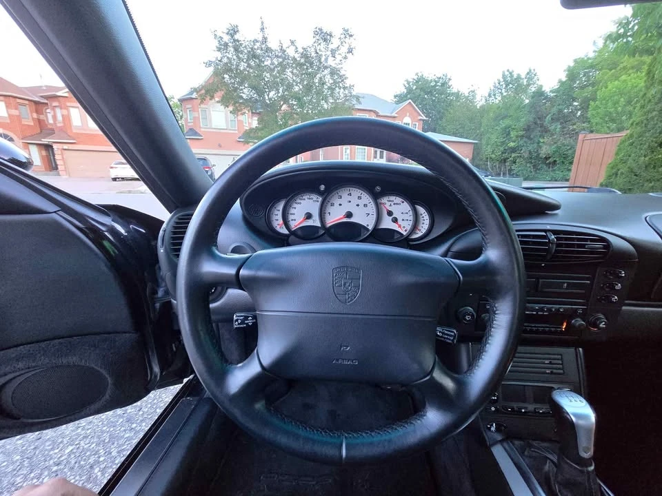 2001 Porsche 996 Carrera - Image 19 of 20