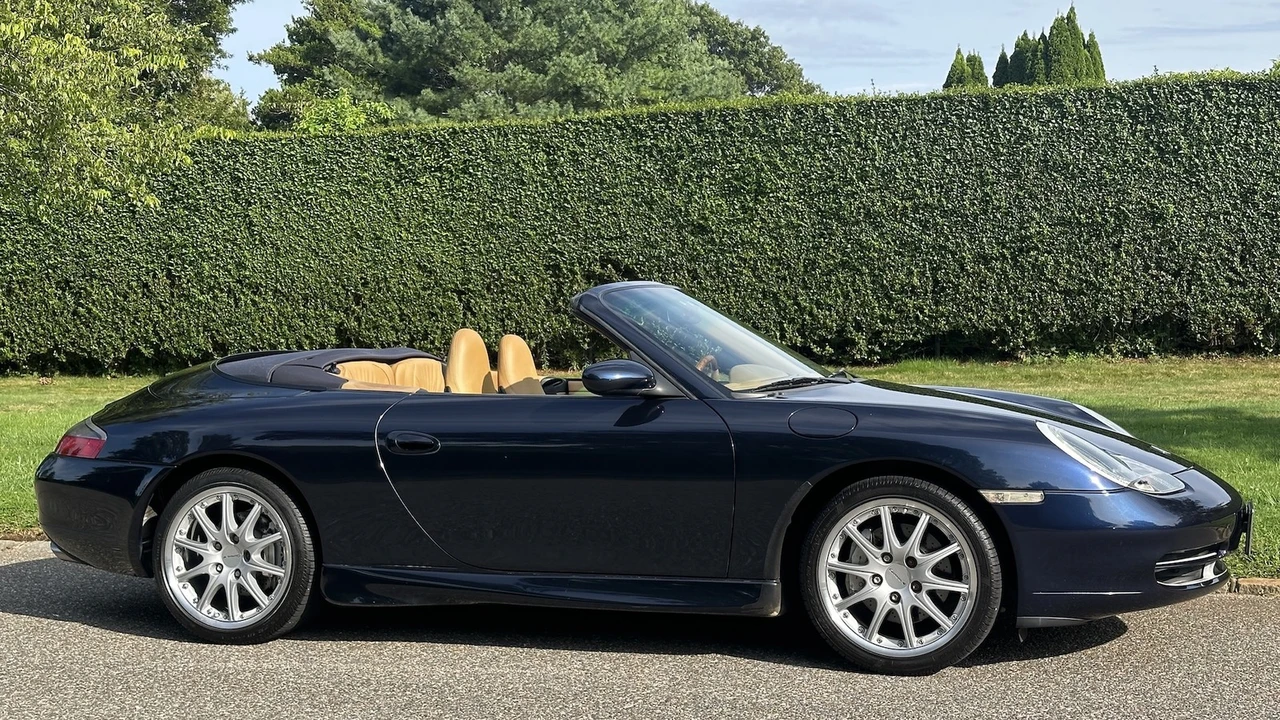 2001 Porsche 996 Carrera - Image 18 of 31