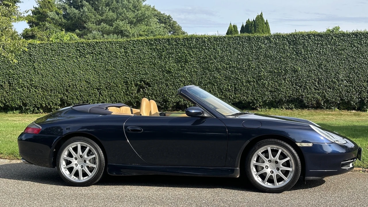 2001 Porsche 996 Carrera - Image 5 of 31