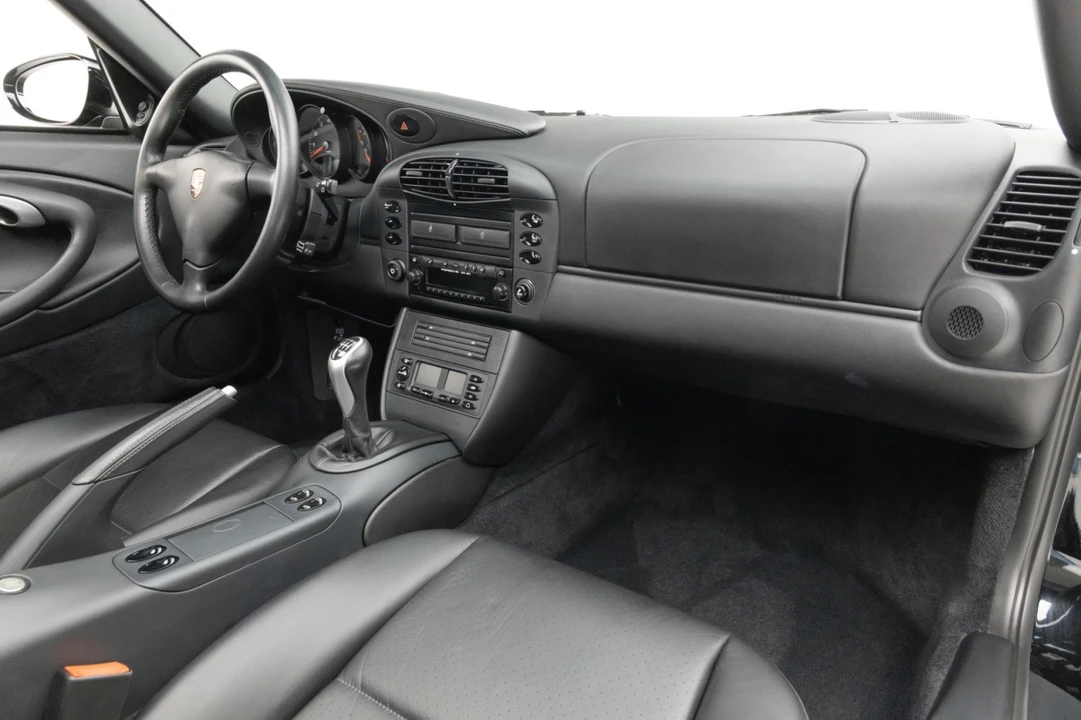 2001 Porsche 911 - Image 2 of 31