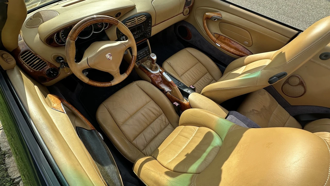 2001 Porsche 996 Carrera - Image 21 of 31