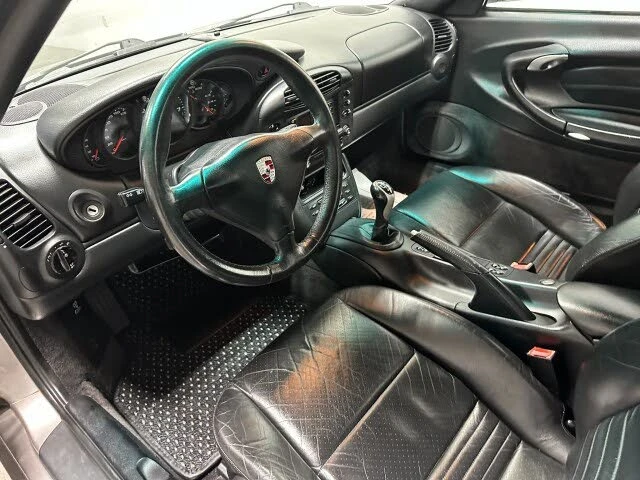 2001 Porsche 996 Carrera - Image 19 of 31