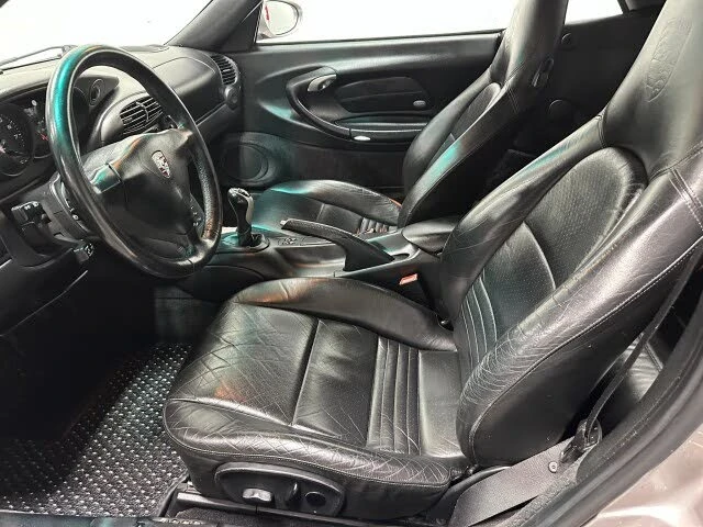 2001 Porsche 996 Carrera - Image 17 of 31