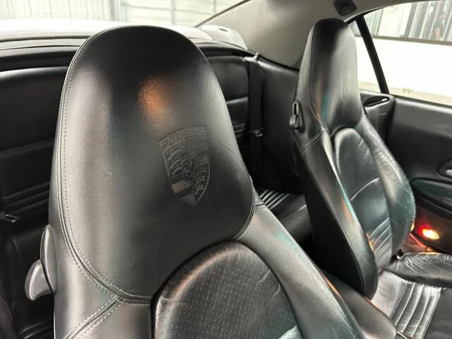 2001 Porsche 996 Carrera - Image 25 of 31