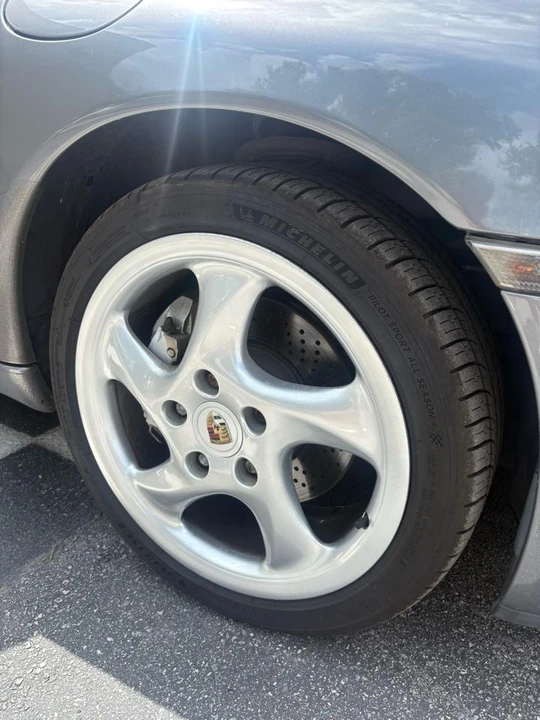 2001 Porsche 996 Carrera 4 - Image 9 of 30
