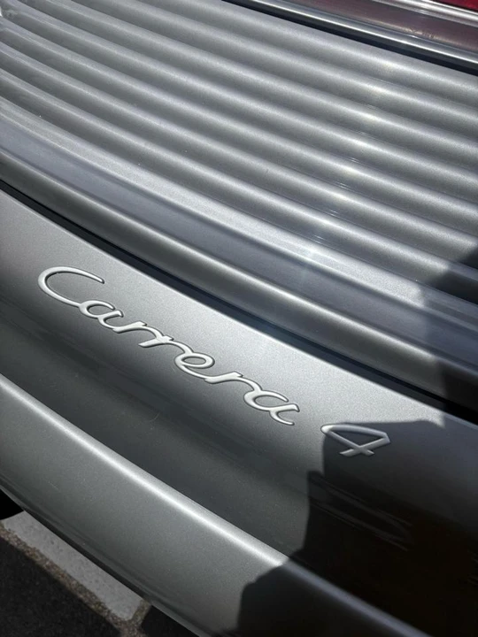 2001 Porsche 996 Carrera 4 - Image 11 of 30