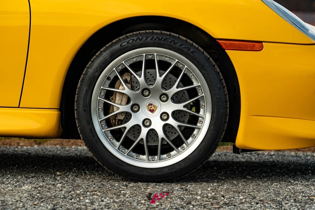 2001 Porsche 996 Carrera 4 - Image 14 of 21