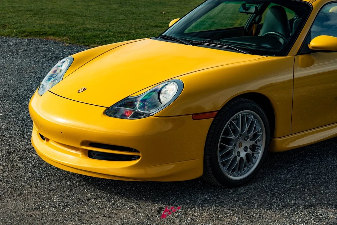 2001 Porsche 996 Carrera 4 - Image 19 of 21