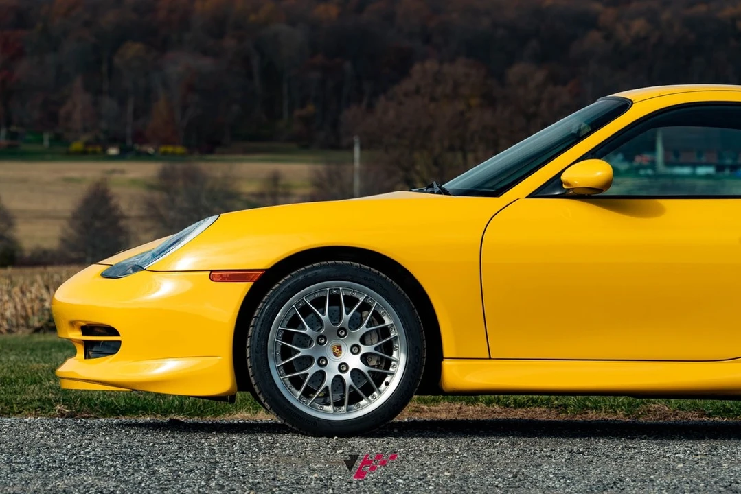 2001 Porsche 996 Carrera 4 - Image 11 of 21
