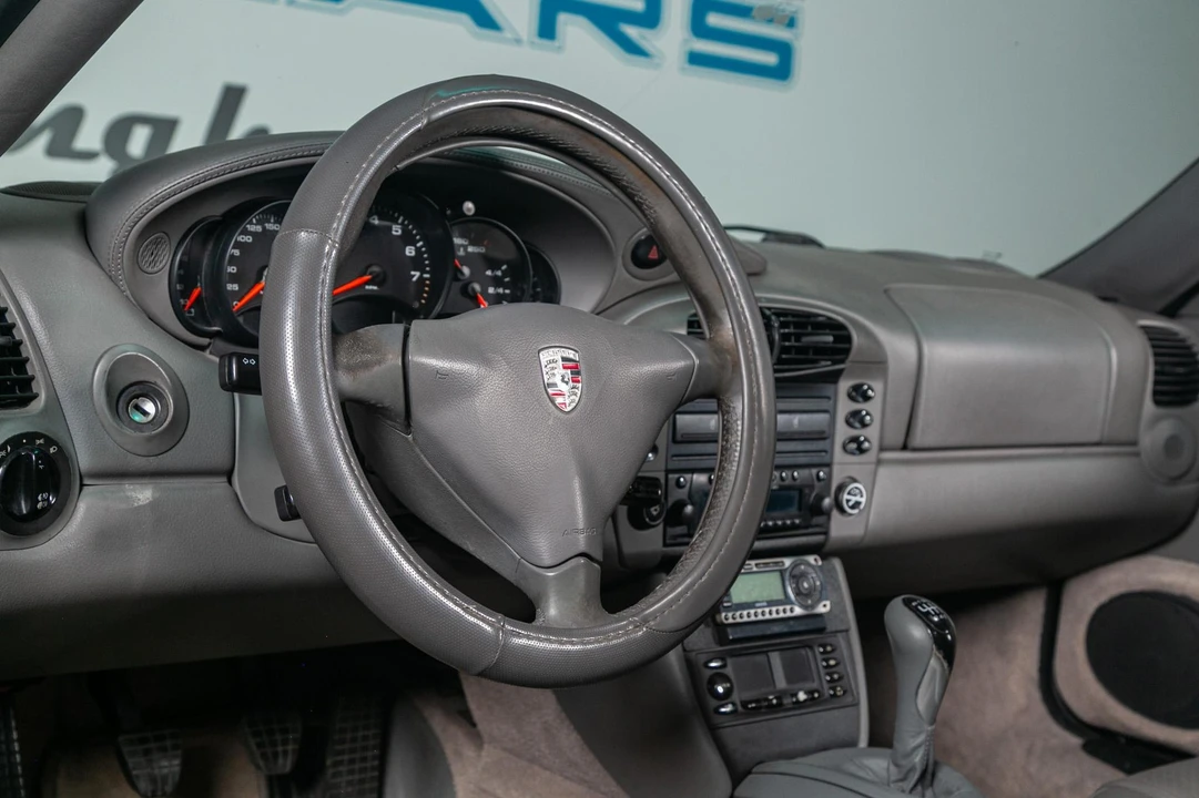 2001 Porsche 996 Carrera - Image 2 of 31