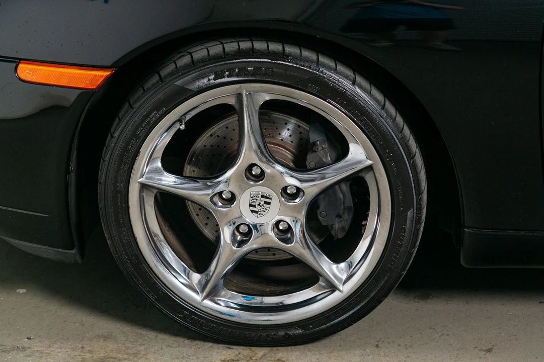 2001 Porsche 996 Carrera - Image 18 of 31